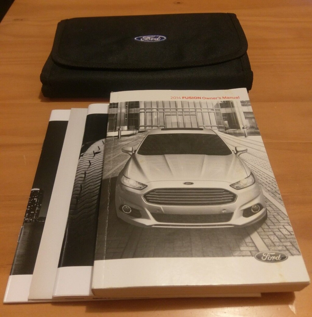 Picture of: 20 Ford Fusion Owners Manual OEM GUIDE BOOKS SET