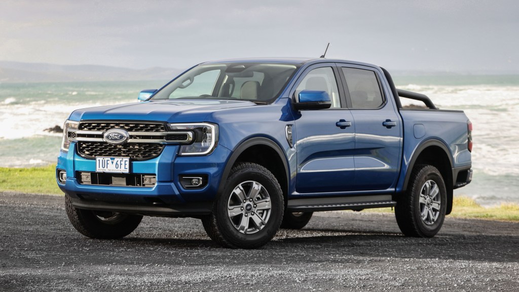 Picture of: Bring on the Raptor! Ford Ranger  review: We test the best new pickup  (x, V)