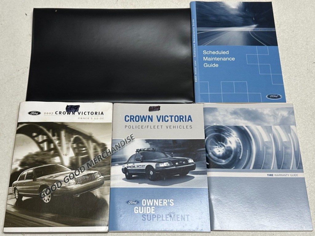 Picture of: FORD CROWN VICTORIA OWNERS MANUAL USER GUIDE BASE LX FLEET POLICE LWB  V