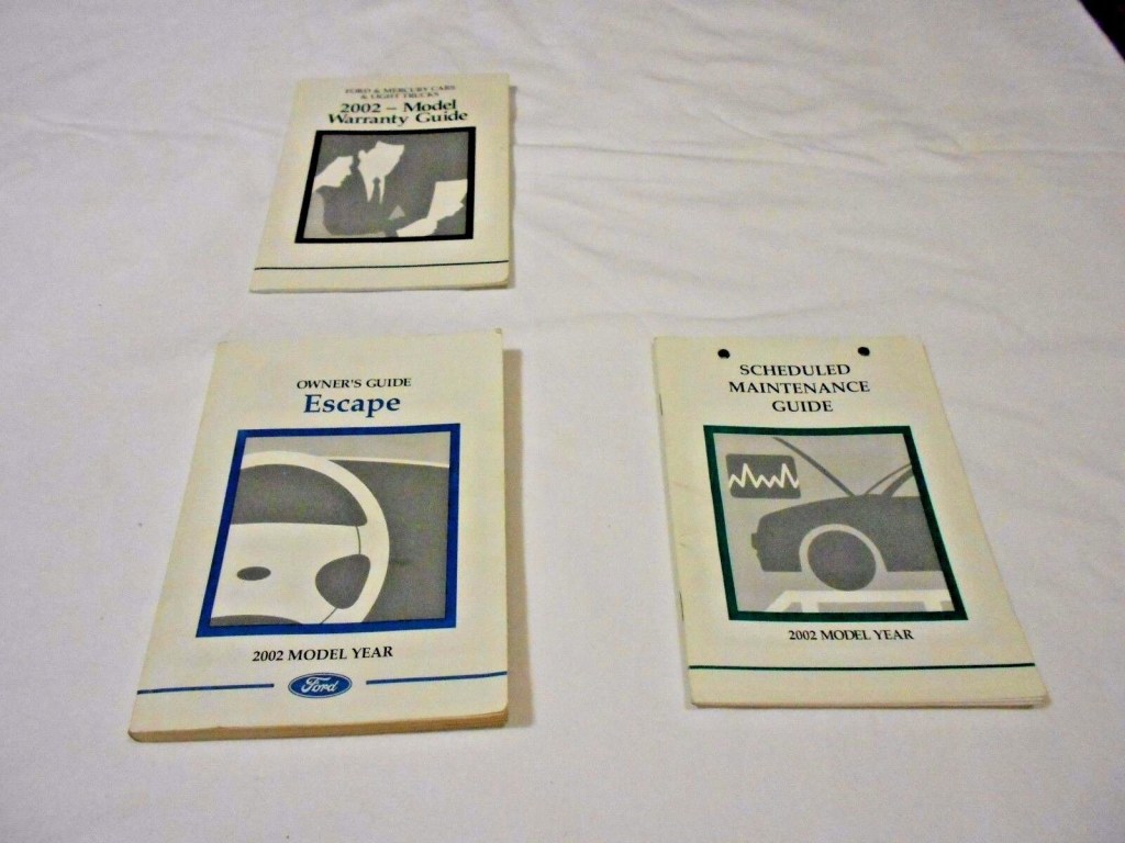 Picture of: FORD ESCAPE OWNER MANUAL  PC SET VERY GOOD CONDITION