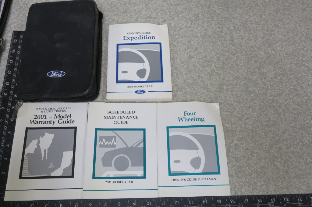 Picture of: FORD EXPEDITION OWNER’S MANUAL BOOK SET FREE SHIPPING OM