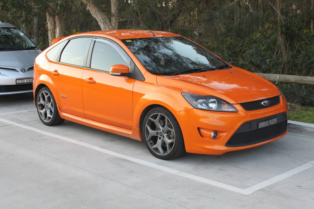Picture of: Ford Focus SES – Coupe