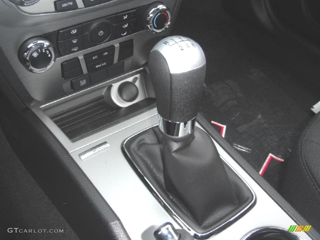 Picture of: Ford Fusion SE  Speed Manual Transmission Photo #4525447