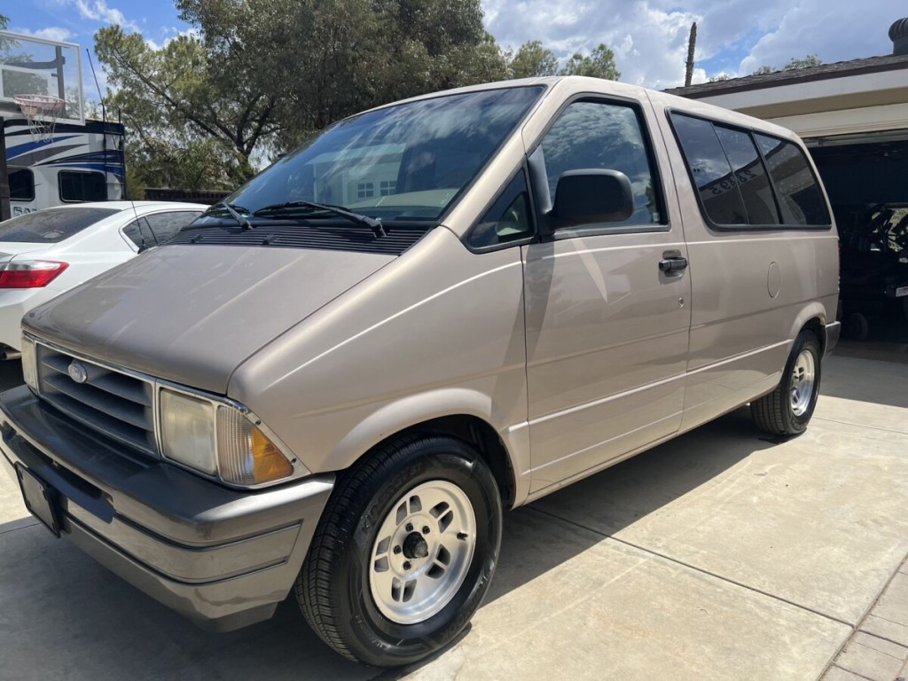 Picture of: Never This Nice:  Ford Aerostar  Barn Finds