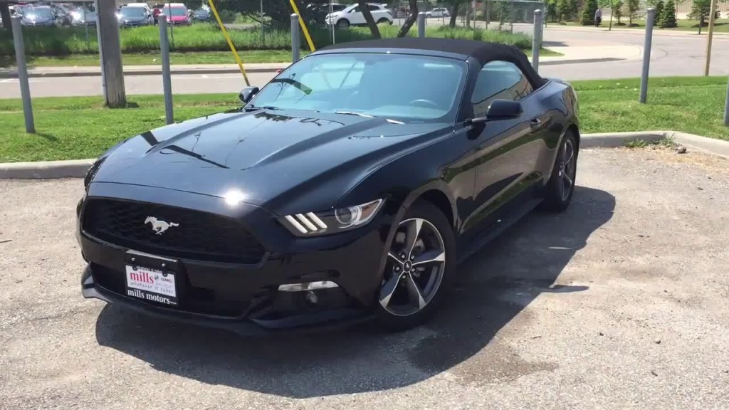 Picture of: Pre-Owned Black  Ford Mustang V Convertible Oshawa ON Stock#B