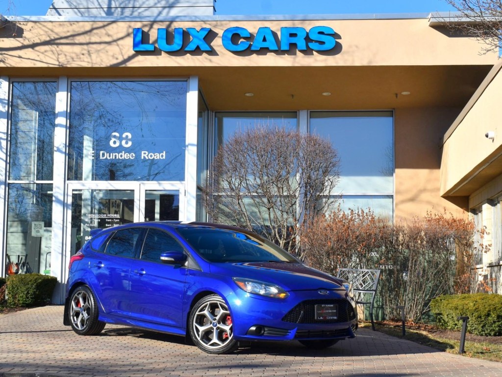 Picture of: Used  Ford Focus ST -Speed Manual For Sale (Sold)  Lux Cars